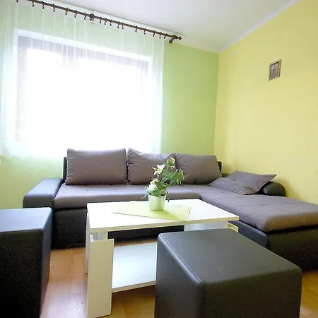 Ivan By El-pi Tours Apartment