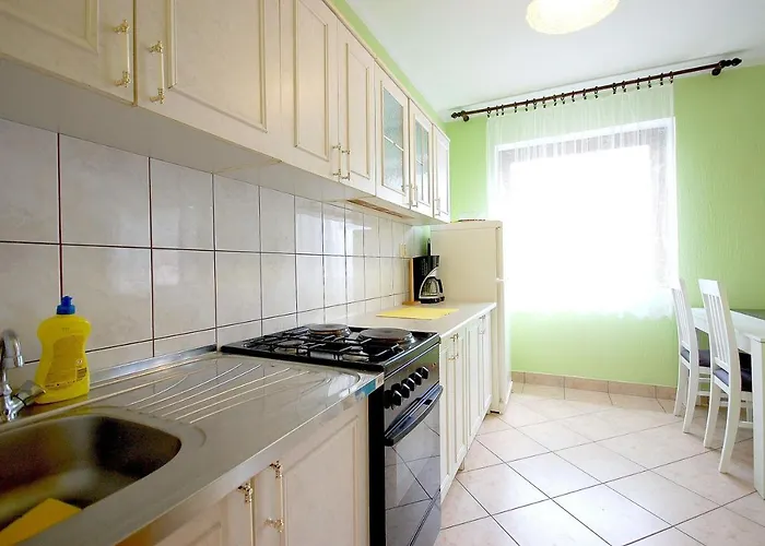 Ivan By El-pi Tours Apartment Malinska