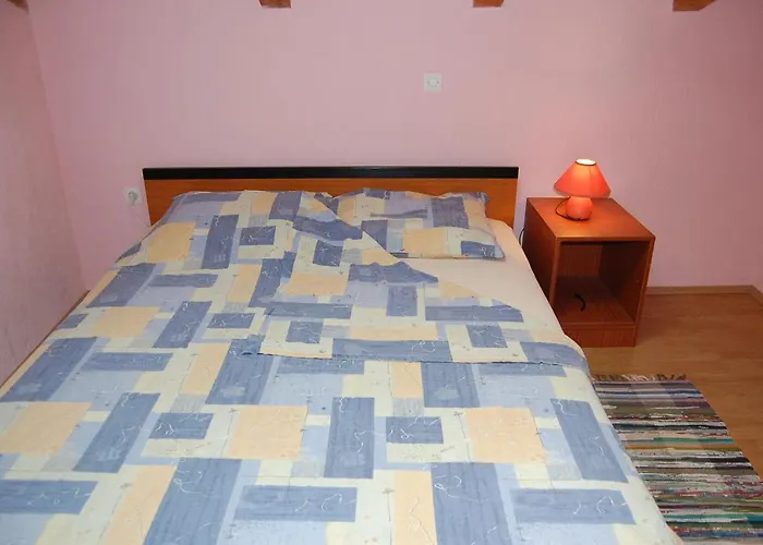 Ivan By El-pi Tours Apartment Malinska