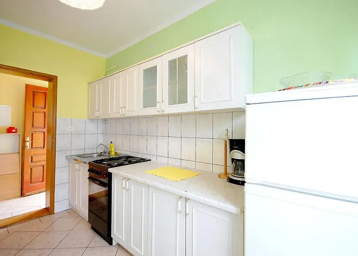 Apartment Ivan By El-pi Tours *