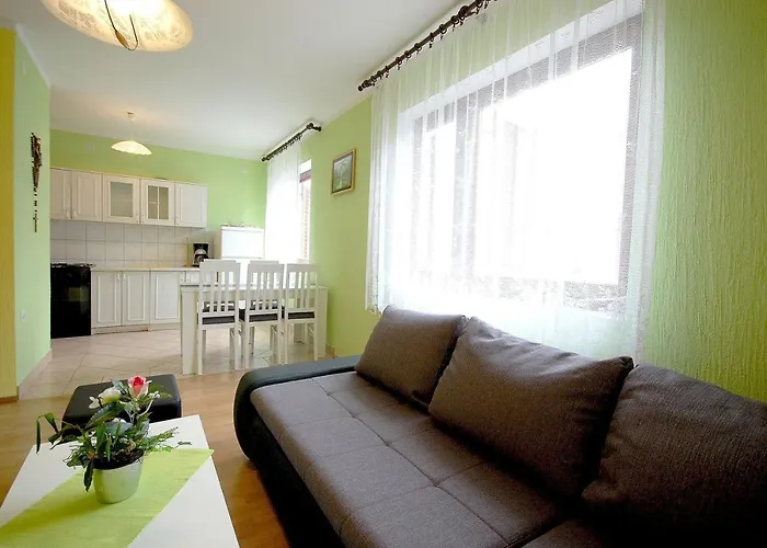 Ivan By El-pi Tours Malinska